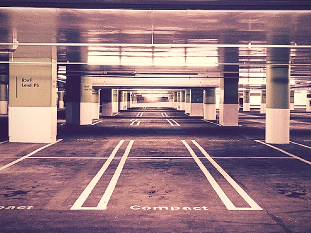 Hacks para no rozar el coche en el garaje - El blog de Parkingdoor